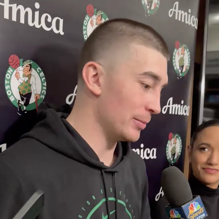 九游体育网站入口-普里查德谈罗威：他依旧能原地暴扣，还是那个熟悉的罗威